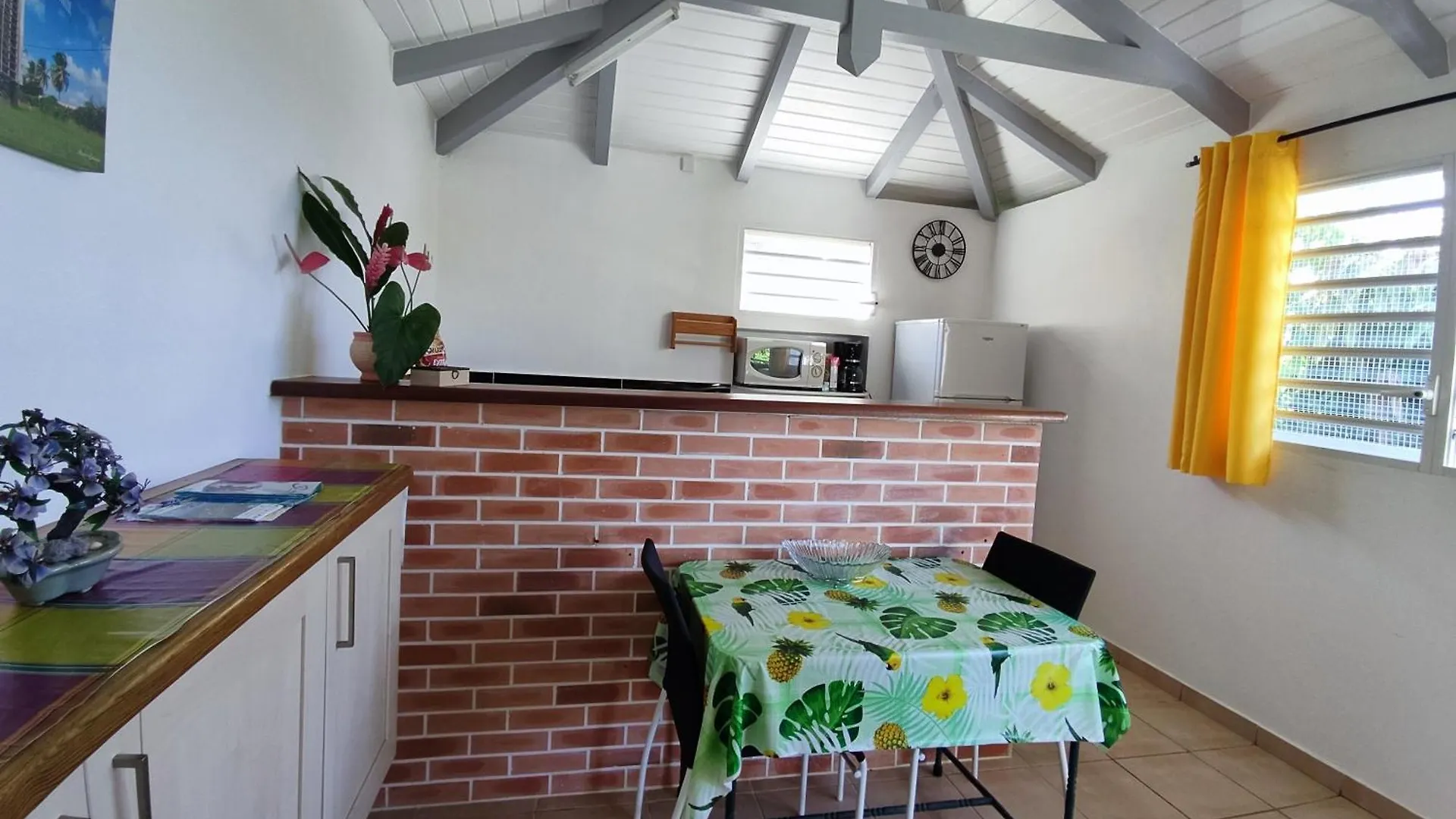 Bungalow With Sea View In Deshaies
