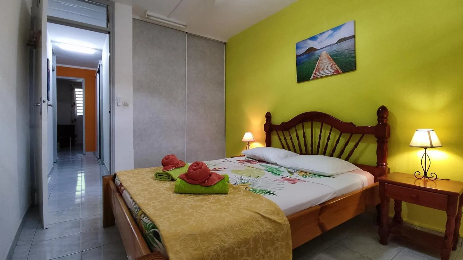 Bungalow With Sea View In Deshaies Guadeloupe